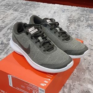 WMNS FLEX RN 7 SIZE 6.5